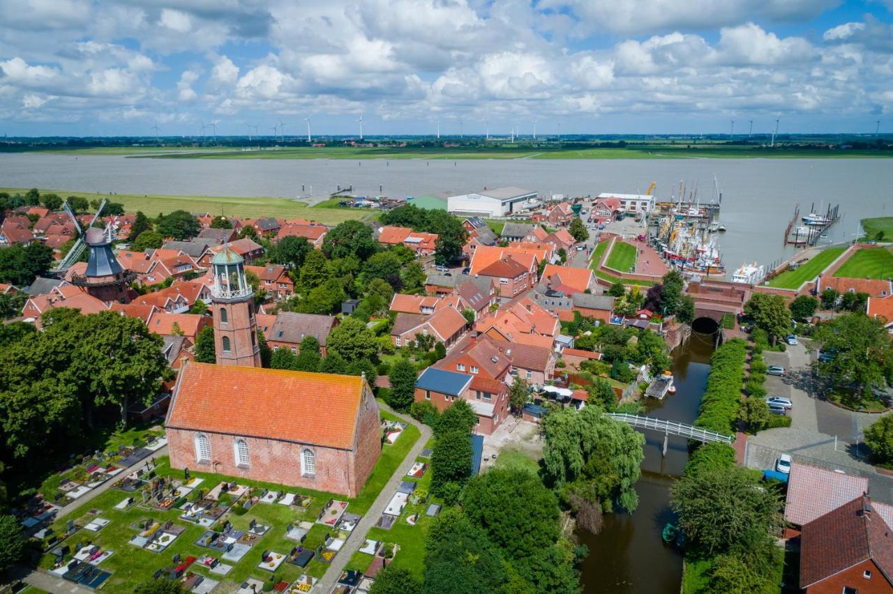 Hotel Am Fischerhafen Ditzum Bagian luar foto