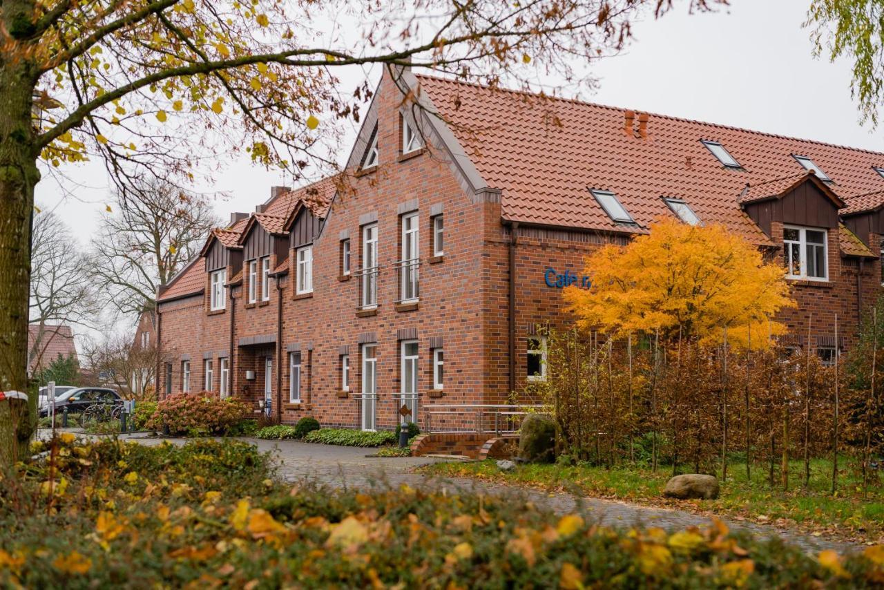 Hotel Am Fischerhafen Ditzum Bagian luar foto